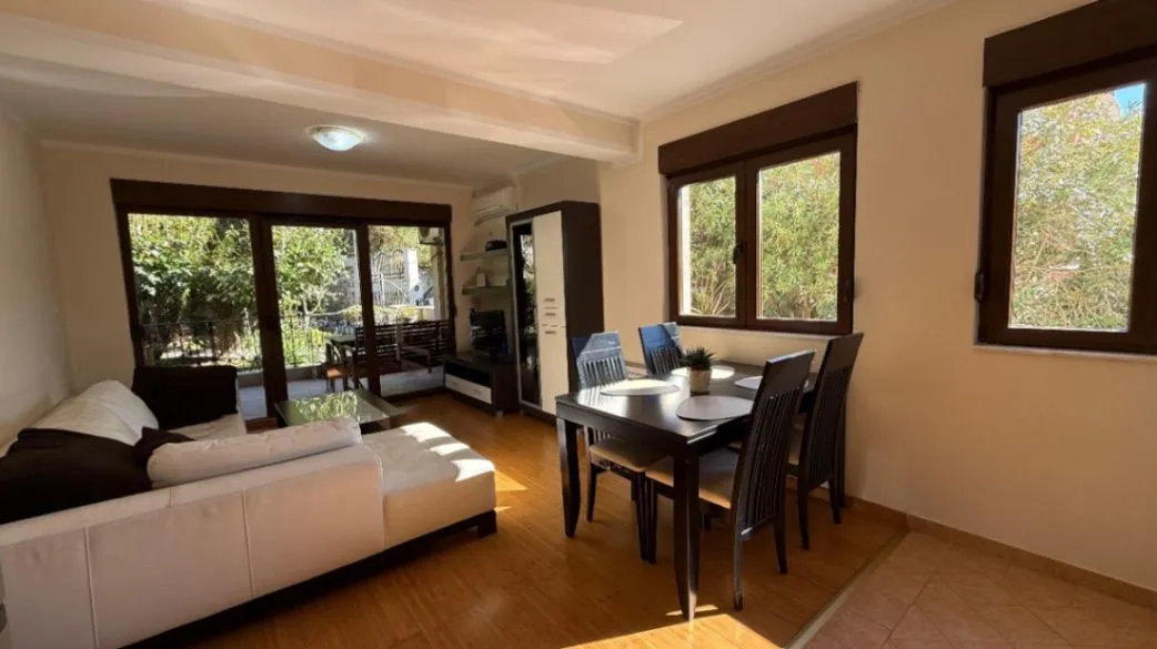 Sale, two bedroom apartment, 68m², Podmaine, Budva