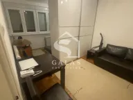 Izdavanje, jednosoban stan, 30m², Karaburma, Palilula Sve Podlokacije - image 1