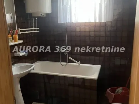 Prodaja, kuća, 129m², Ruma, Srbija - image 10