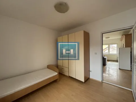Izdavanje, dvosoban stan, 70m², Centar, Ćuprija - image 4