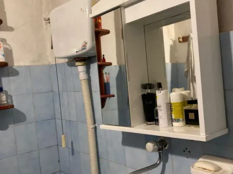 Izdavanje, kuća, 50m², Centar, Cetinje - image 13