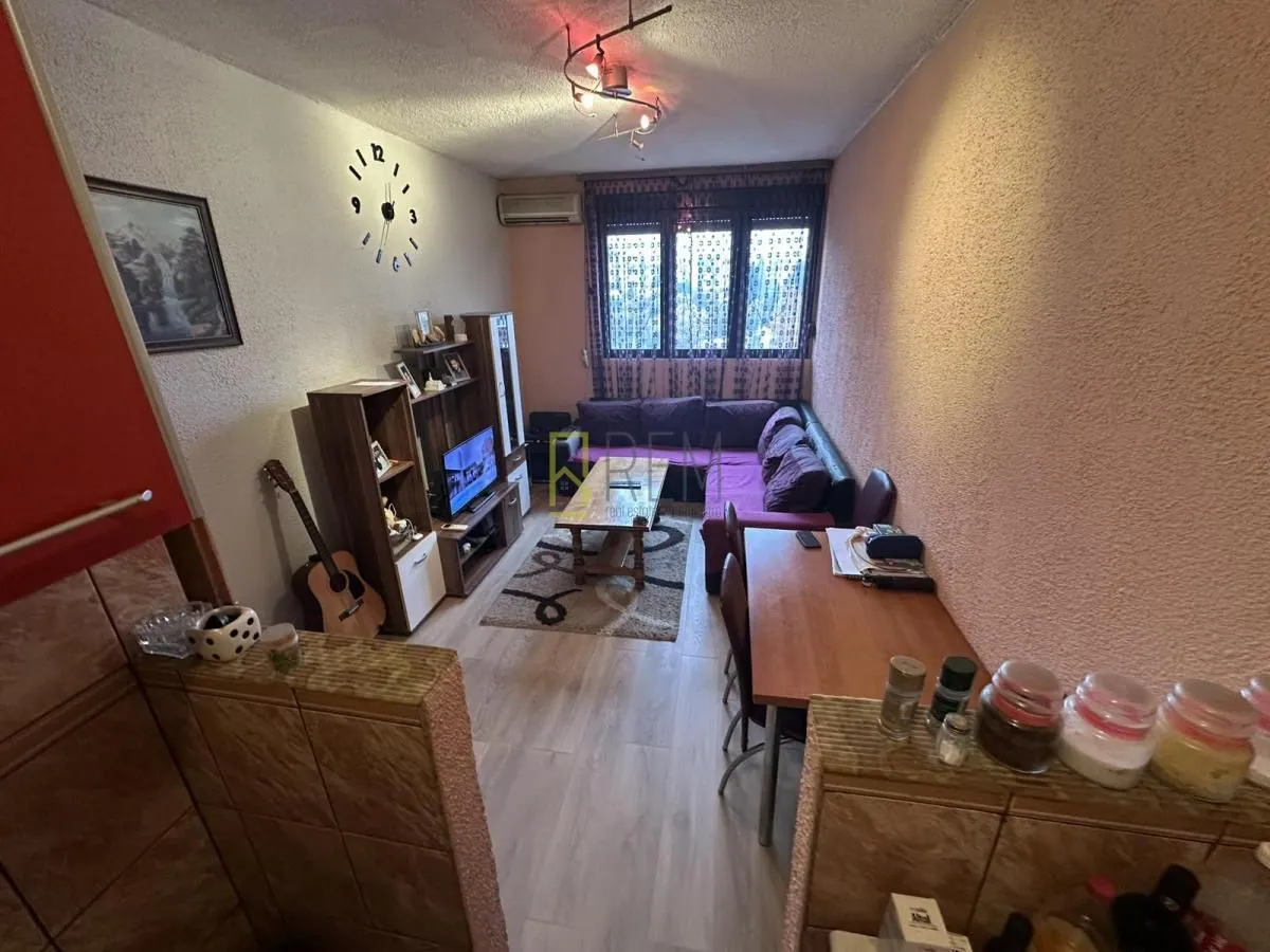 Prodaja, jednosoban stan, 40m², Lepa Kata, Podgorica