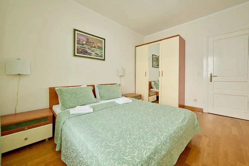 Sale, four bedroom apartment, 131m², Sveti Stefan, Budva