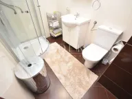 Izdavanje, dvosoban stan, 75m², Gorica C, Podgorica - image 2