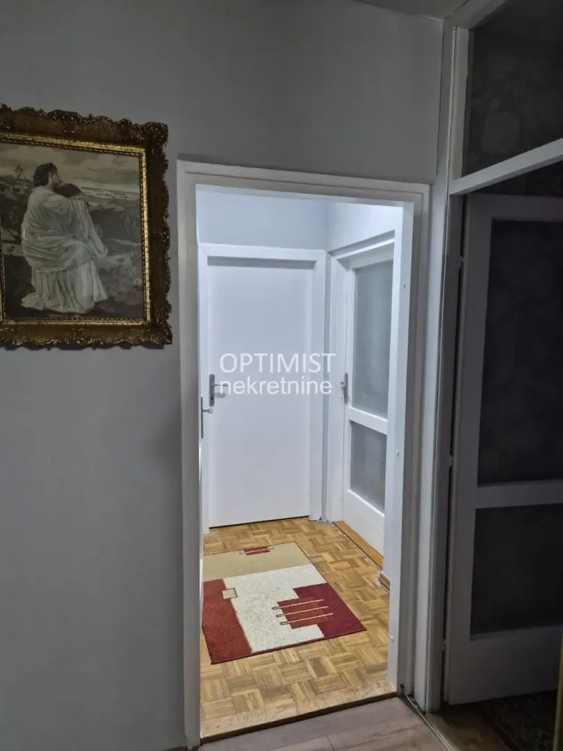 Prodaja, četvorosoban stan, 74m², Voždovac Sve Podlokacije, Beograd