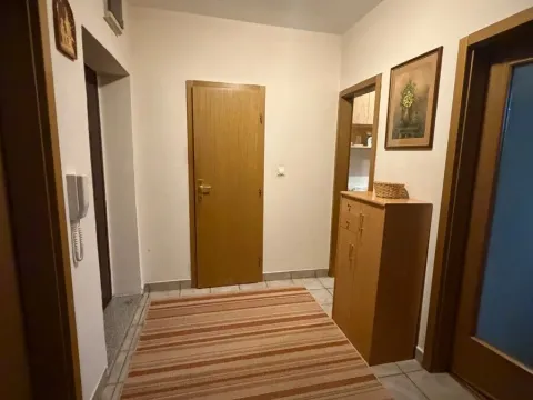 Prodaja, trosoban stan, 90m², Zagorič, Podgorica - image 13