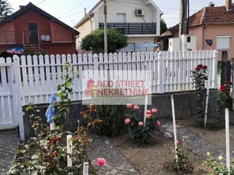 Sale, house, 260m², Petrovac na Mlavi, Srbija - image 14