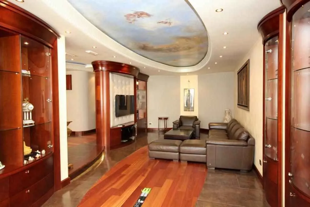 Sale, house, 322m², Šušanj, Bar