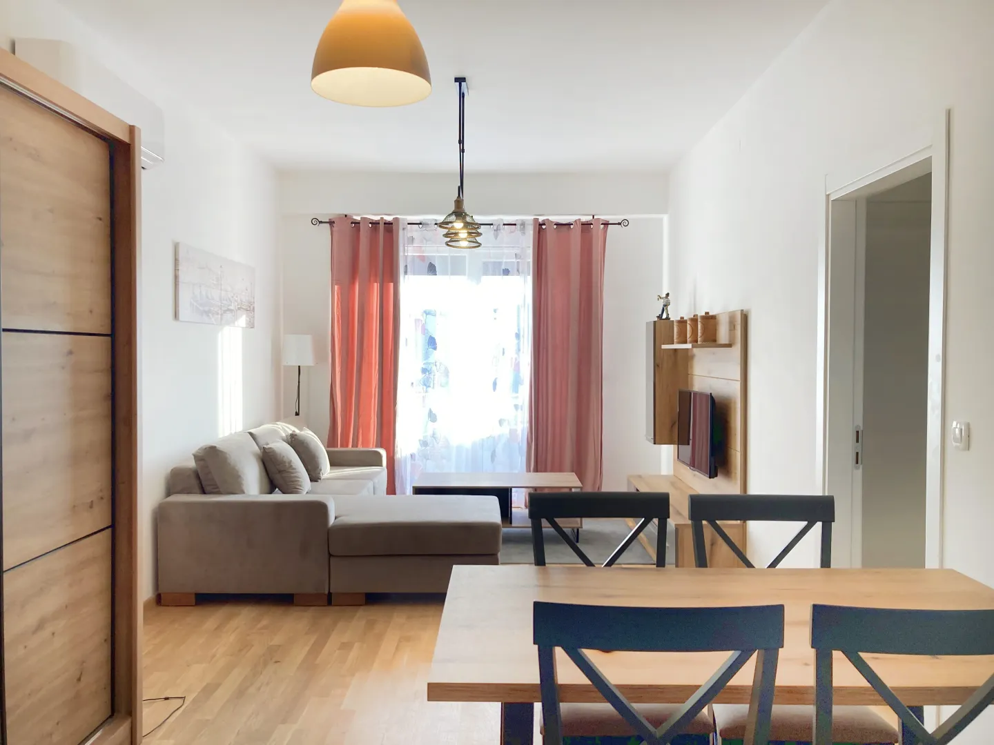 Prodaja, jednosoban stan, 46m², Centar, Bar