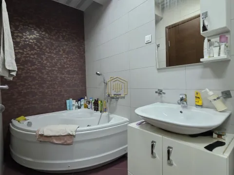 Prodaja, dvosoban stan, 81m², Podgorica, Crna Gora - image 4
