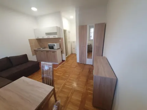 Rent, studio apartment, 27m², Sajmište, Novi Sad - image 4