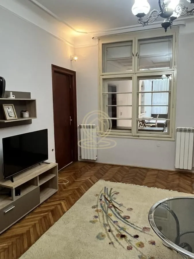 Rent, four bedroom apartment, 120m², Stari Grad, Beograd