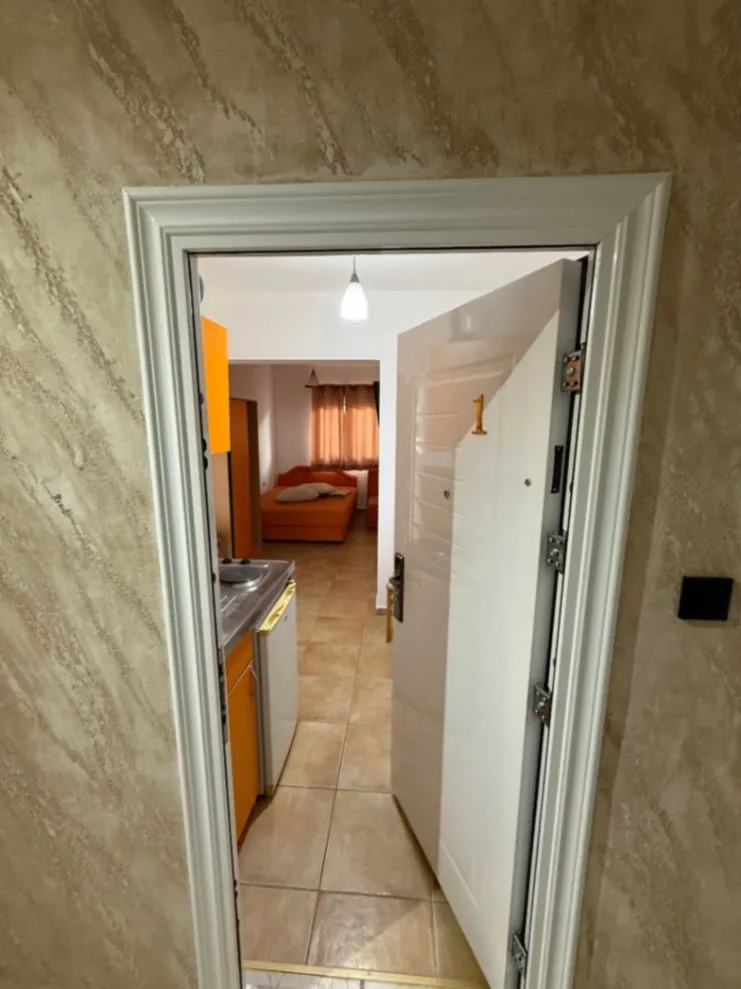 Izdavanje, garsonjera, 35m², Ilino, Bar