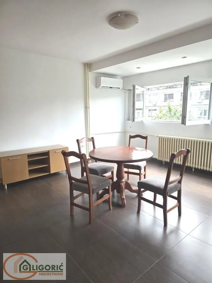 Izdavanje, dvosoban stan, 41m², Poštanska Štedionica, Palilula Sve Podlokacije