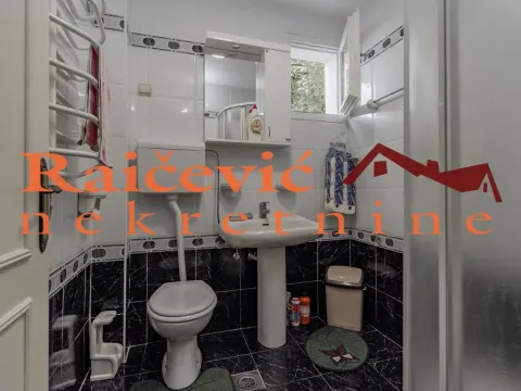 Izdavanje, kuća, 544m², Trošarina, Voždovac Sve Podlokacije - image 15