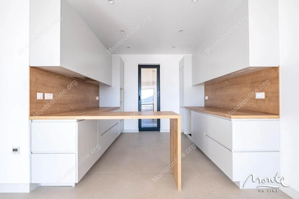 Prodaja, kuća, 130m², Kavač, Kotor