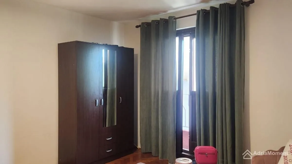 Prodaja, dvosoban stan, 76m², Centar, Tivat