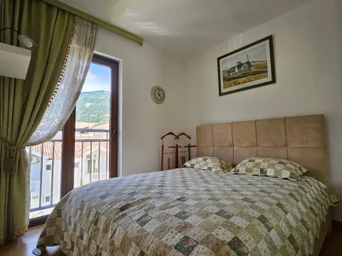 Rent, one bedroom apartment, 43m², Boreti, Budva - image 2