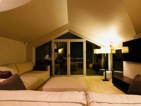 Izdavanje, jednosoban stan, 130m², Kavač, Kotor - image 12