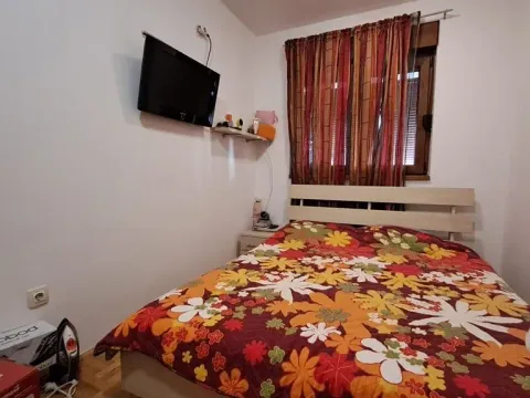 Prodaja, dvosoban stan, 70m², Stari Aerodrom, Podgorica - image 5