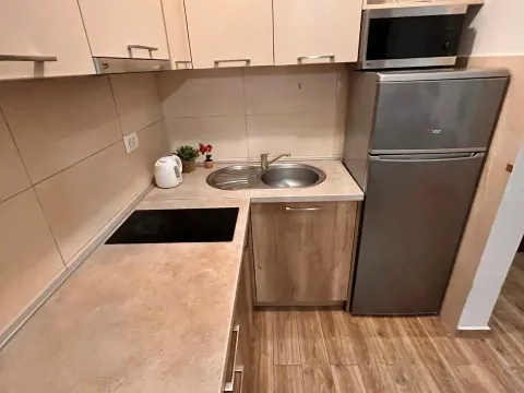 Sale, two bedroom apartment, 40m², Budva, Crna Gora - image 12