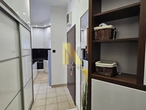 Izdavanje, dvosoban stan, 54m², Bulevar Evrope, Novi Sad Sve Podlokacije - image 15