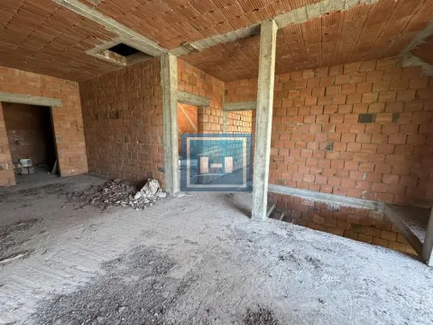 Prodaja, kuća, 685m², Moravski park, Ćuprija - image 12