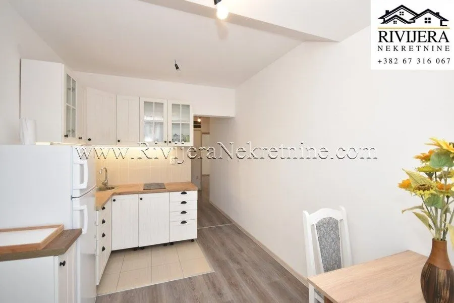 Prodaja, dvosoban stan, 55m², Igalo, Herceg Novi