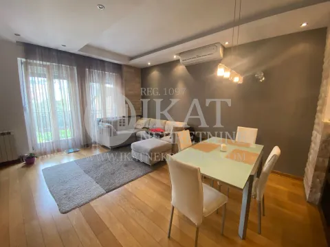 Izdavanje, trosoban stan, 95m², Savski Venac, Beograd - image 9