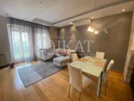 Izdavanje, trosoban stan, 95m², Savski Venac, Beograd - image 9