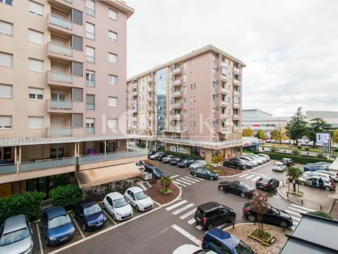 Izdavanje, jednosoban stan, 46m², City Kvart, Podgorica - image 10