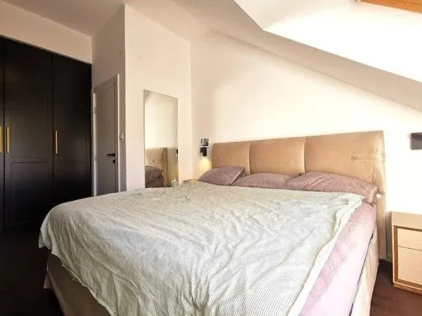 Prodaja, dvosoban stan, 94m², Obala Morače, Podgorica