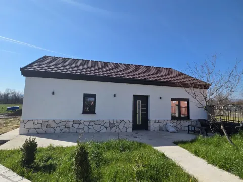 Prodaja, kuća, 79m², Zeta, Podgorica - image 2