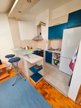 Izdavanje, jednosoban stan, 31m², Filmski Grad, Beograd - image 2
