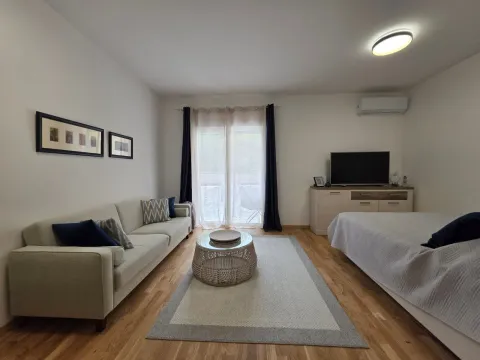 Stan in Bečići