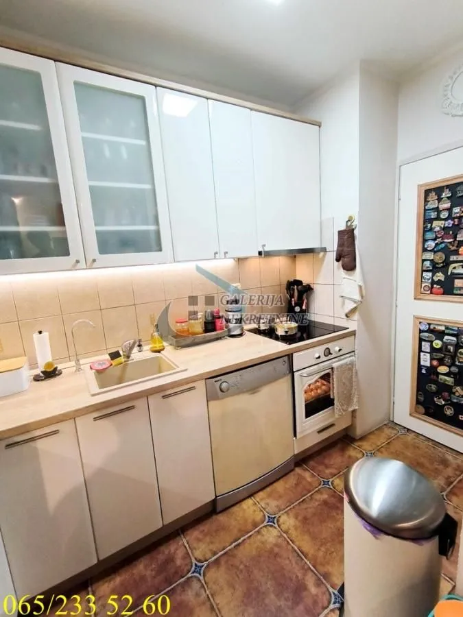 Prodaja, dvosoban stan, 64m², Novi Beograd Blok 62, Novi Beograd Sve Podlokacije