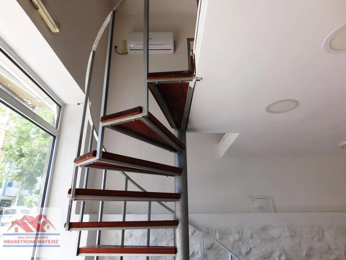 Rent, office space, 32m², Centar, Kragujevac