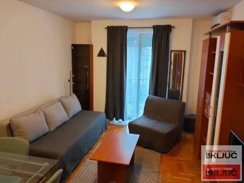 Rent, studio apartment, 27m², Centar, Novi Sad - image 4