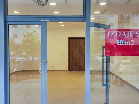 Izdavanje, poslovni prostor, 46m², Tuški Put, Podgorica - image 7