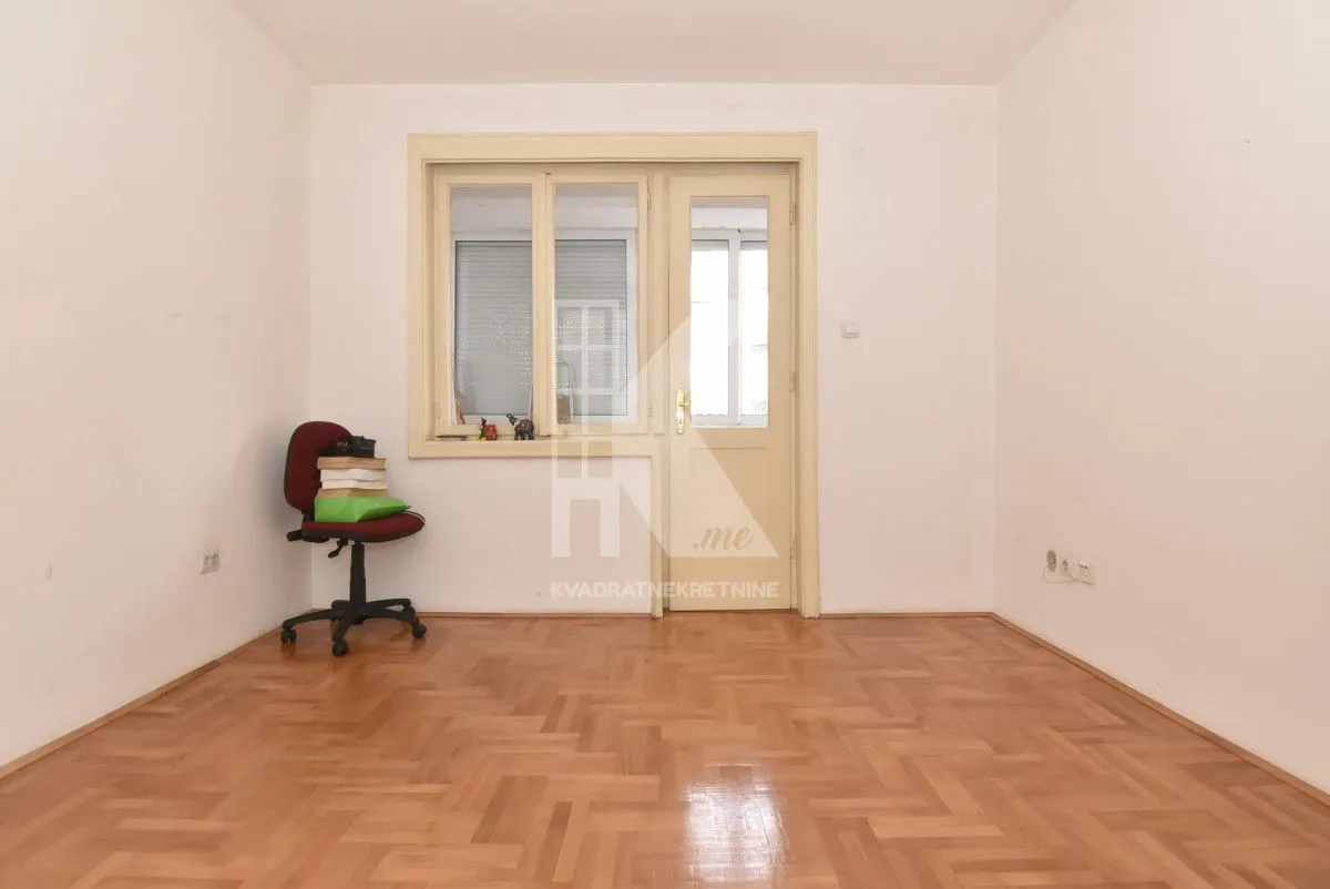 Rent, one bedroom apartment, 40m², Centar, Podgorica