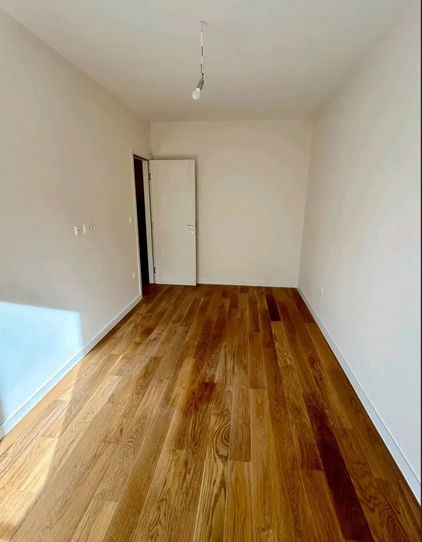 Prodaja, jednosoban stan, 43m², Central Point, Podgorica