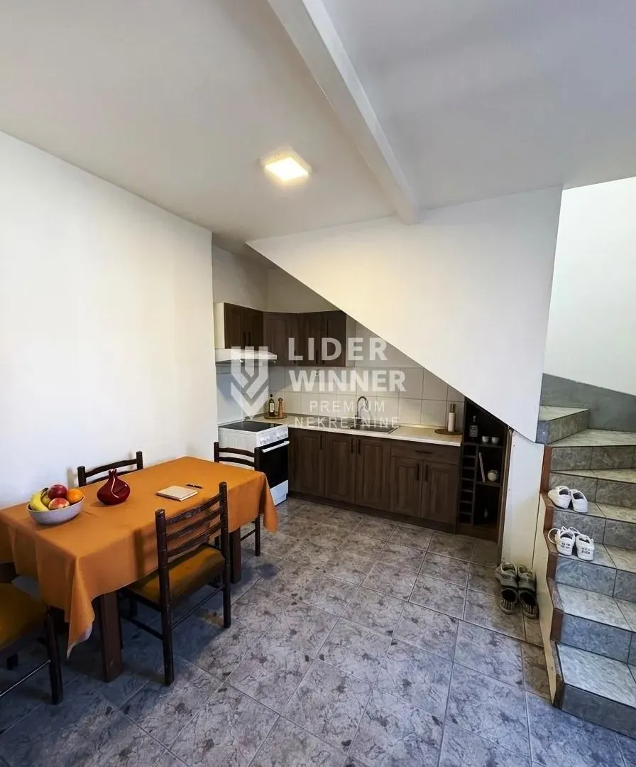 Sale, three bedroom apartment, 65m², Bogoslovija, Palilula Sve Podlokacije