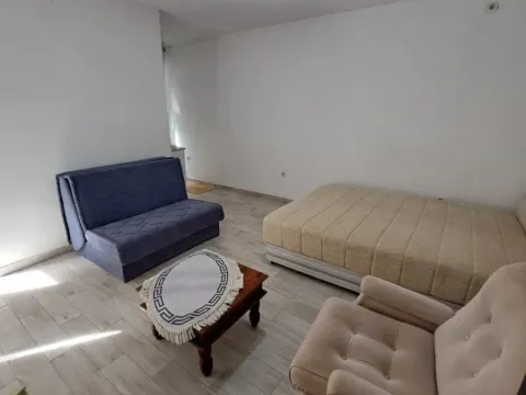 Rent, apartment, 30m², Blok 9, Podgorica - image 1