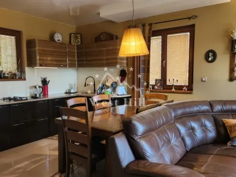 Prodaja, kuća, 250m², Bijela, Herceg Novi