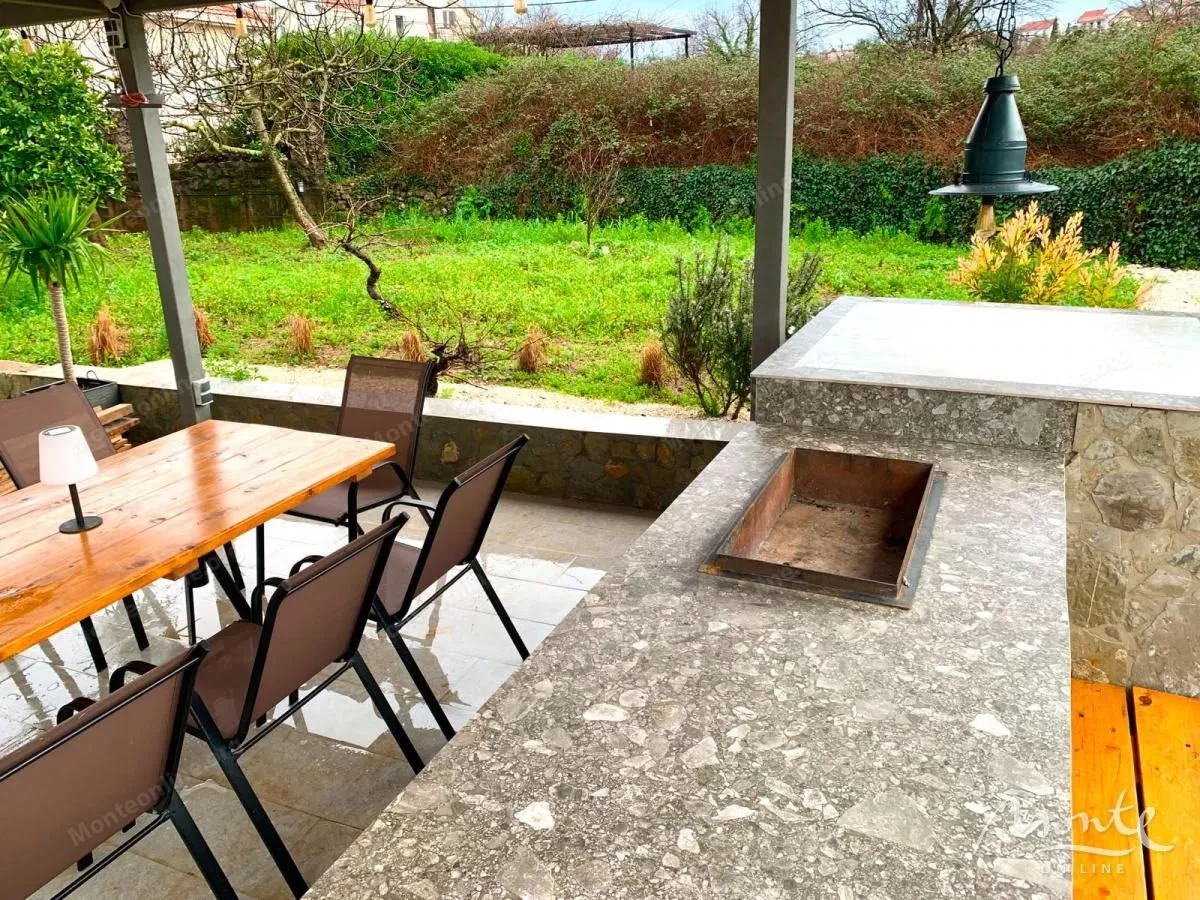 Prodaja, kuća, 250m², Radovići, Tivat