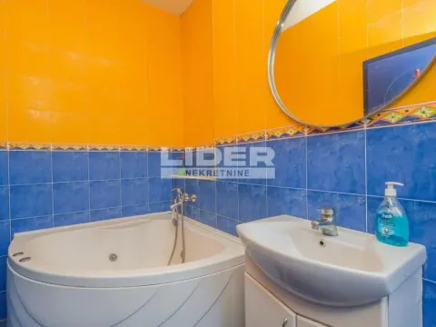 Izdavanje, stan, 130m², Savski Venac, Beograd - image 19