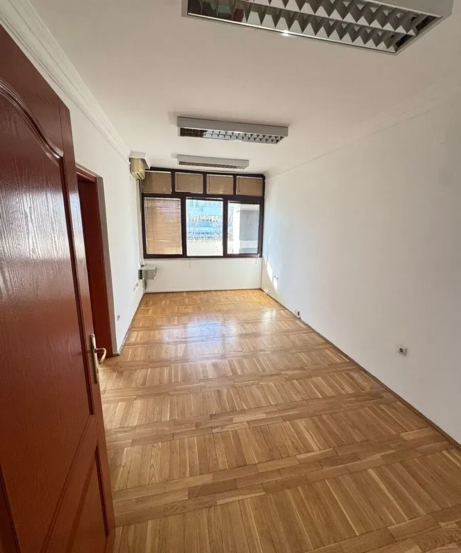 Rent, office space, 92m², Preko Morače, Podgorica