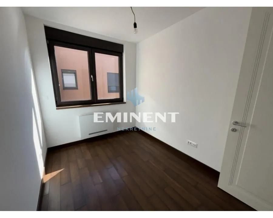 Sale, four bedroom apartment, 119m², Vračar Sve Podlokacije, Beograd