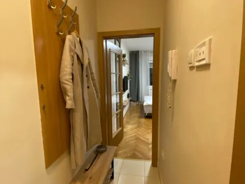 Prodaja, garsonjera, 24m², Blok 6, Podgorica - image 4