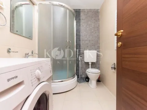 Rent, studio apartment, 30m², Stari Aerodrom, Podgorica - image 3